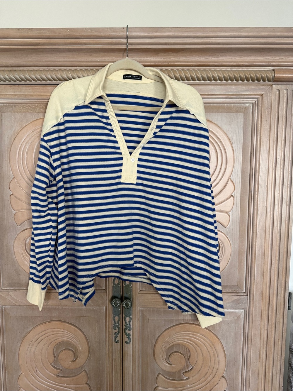 SHEIN Blue & Cream Striped V-Neck Rugby Pullover